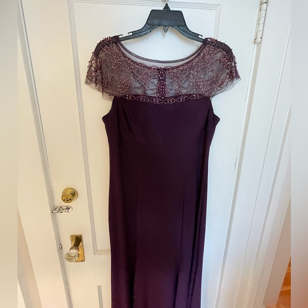 EUC! Gown Evening Event size 10